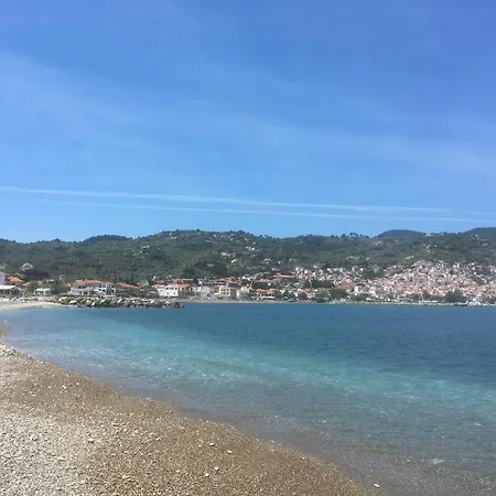 Elpiniki Aparthotel 3*
