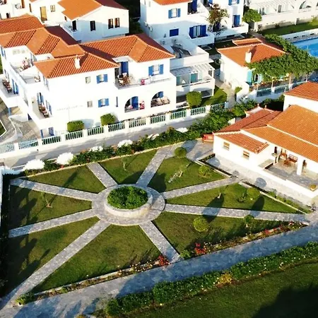 Aparthotel Elpiniki 2*
