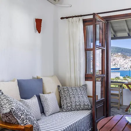 Elpiniki Skopelos Town