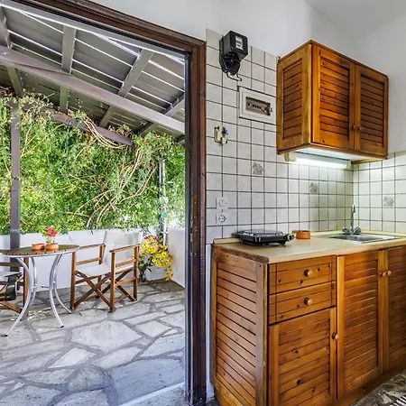Elpiniki Apartmanhotel