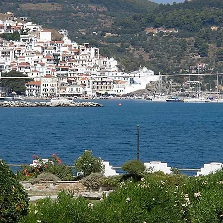 Aparthotel Elpiniki