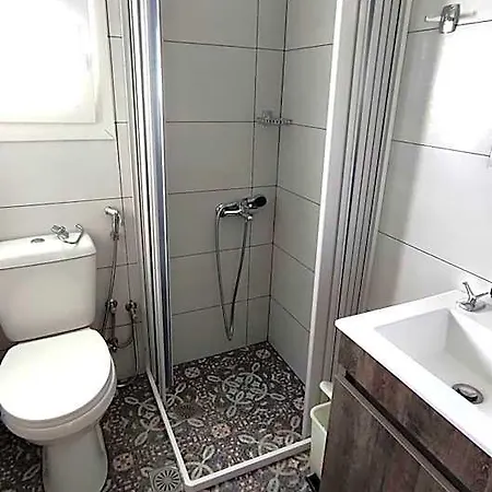 Elpiniki Aparthotel 3*