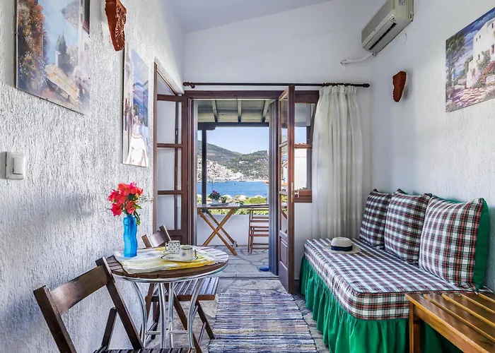 Elpiniki 3* Skopelos